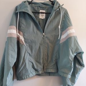 Garage windbreaker